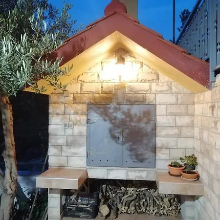Apartment Antonia Nakic -stobrec Split