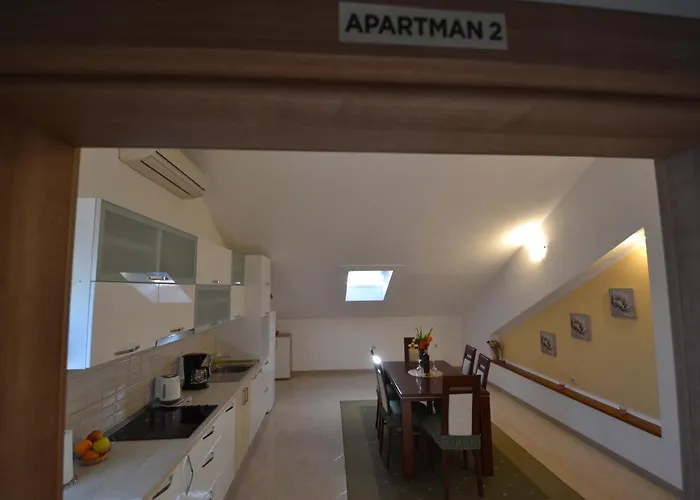 Antonia Nakic -stobrec * ספליט