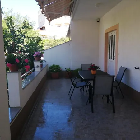 Antonia Nakic -stobrec アパート スプリト