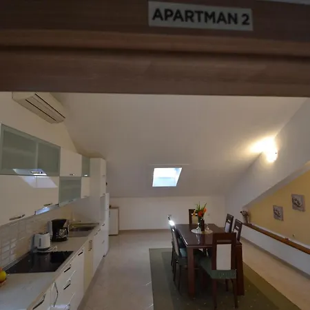 Antonia Nakic -stobrec * スプリト